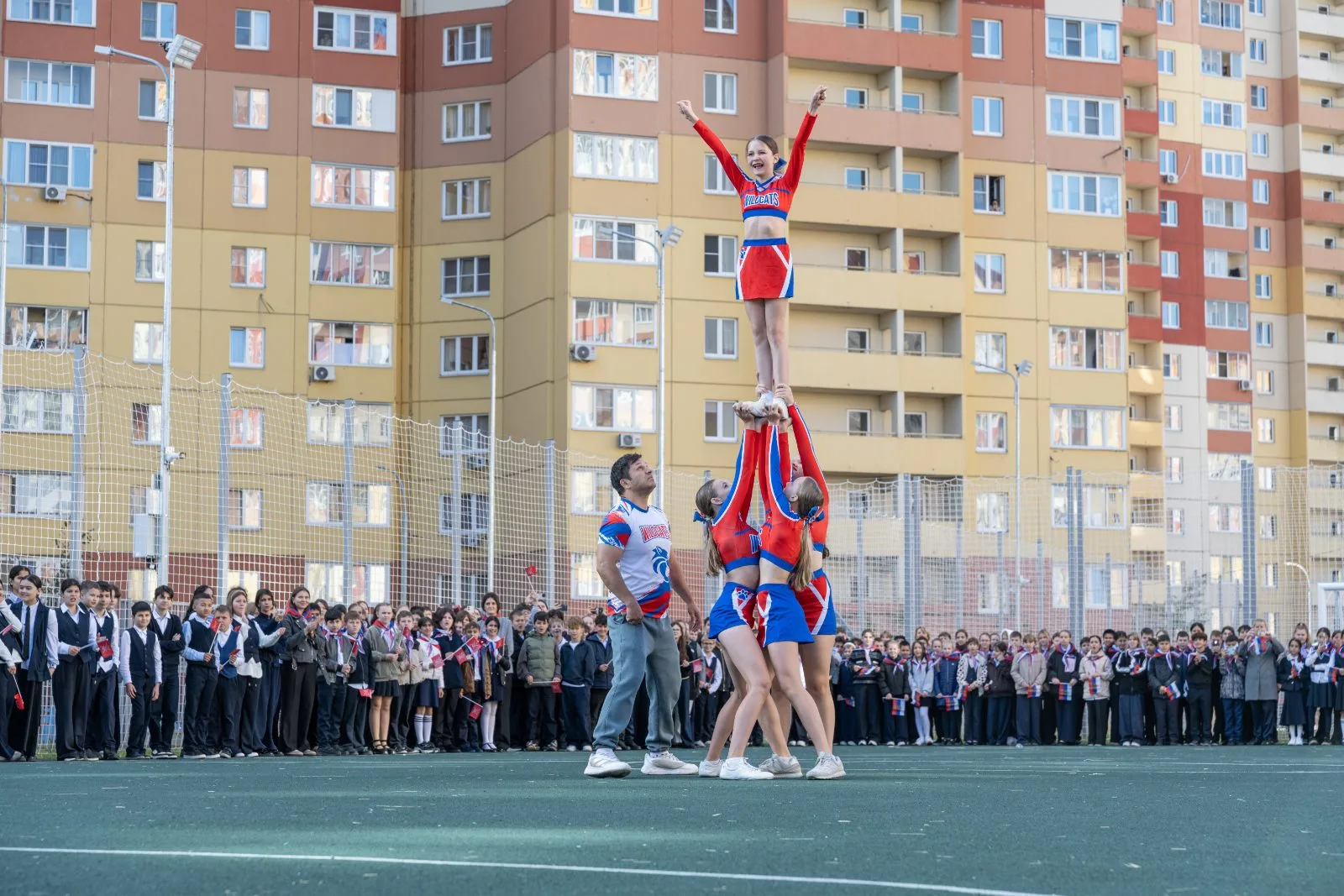 Новый школьный стадион открыли в Люберцах