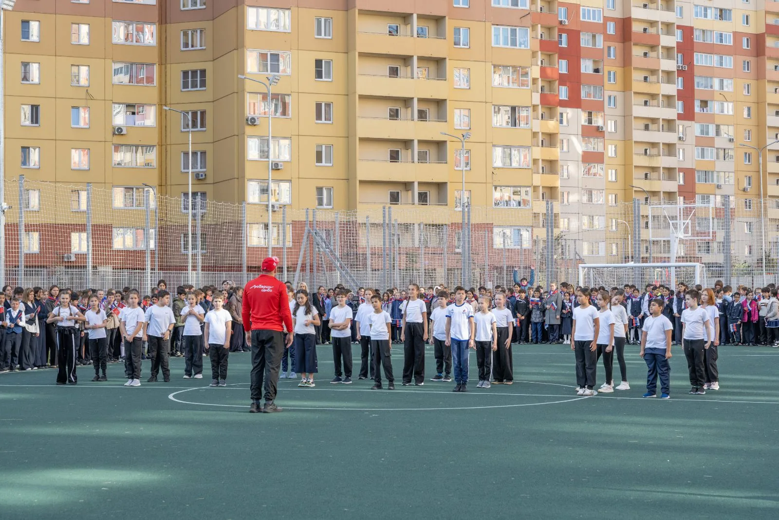 Новый школьный стадион открыли в Люберцах