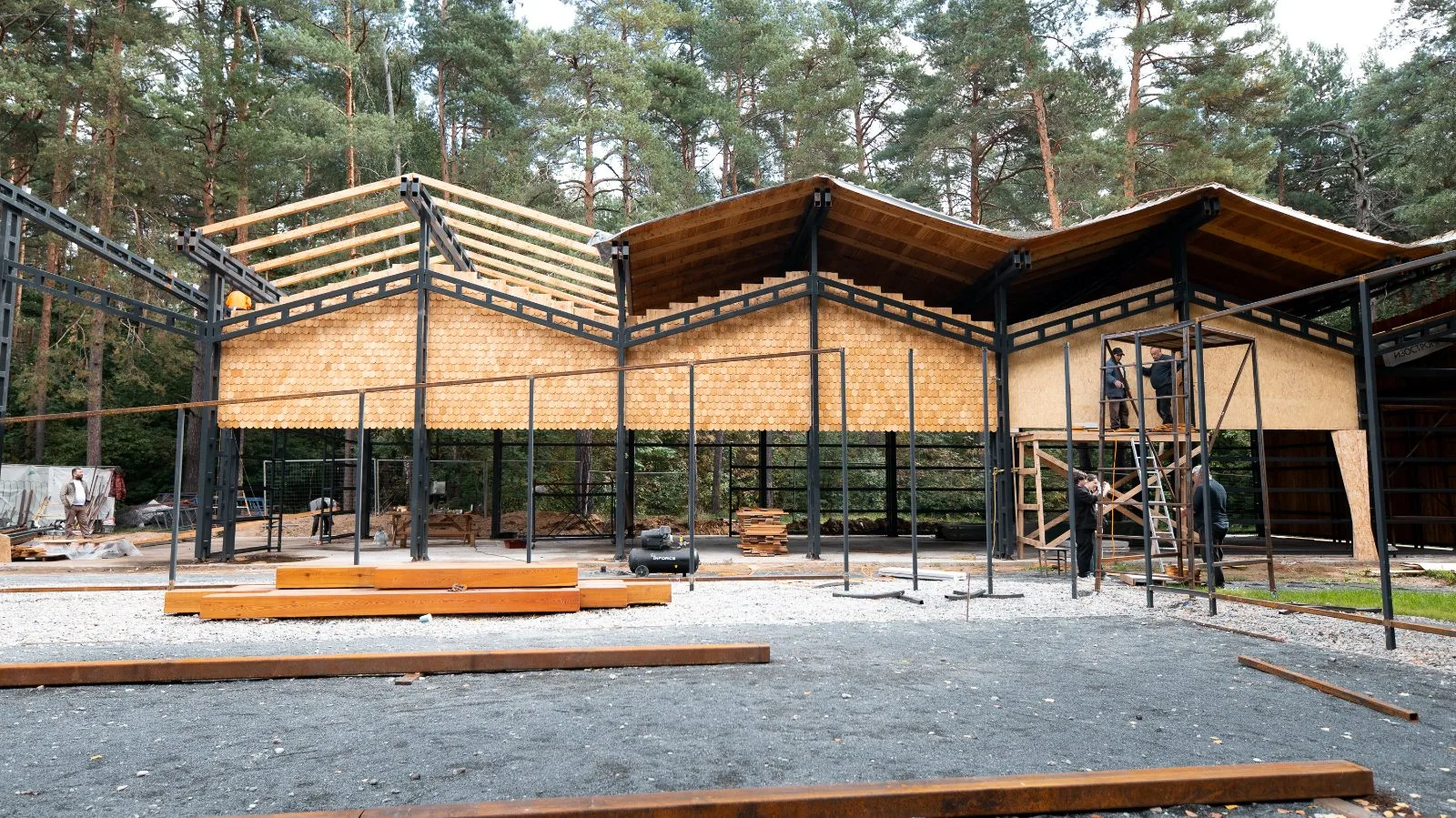 Благоустройство II очереди лесопарка «Лесная опушка» в поселке Октябрьский завершат до конца сентября