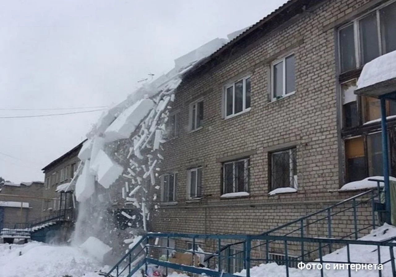 Жителям Люберец рассказали о безопасности во время схода снега и падения сосулек с крыш