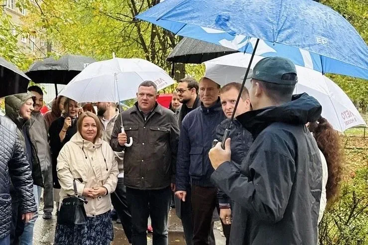 Представители «Единой России» проверили ход капремонта МКД в Люберцах