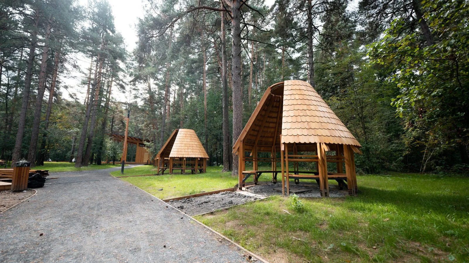 Благоустройство II очереди лесопарка «Лесная опушка» в поселке Октябрьский завершат до конца сентября