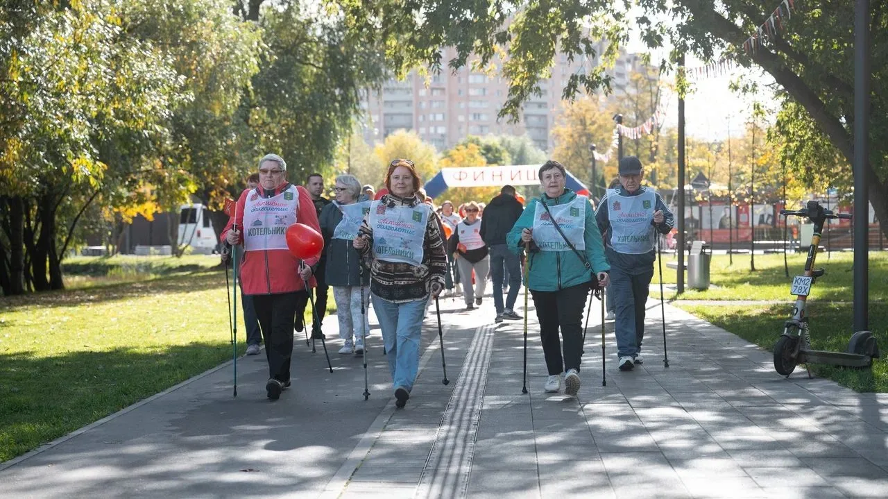 Более 150 человек приняли участие в акции «10 000 шагов к здоровью» в Наташинском парке Люберец