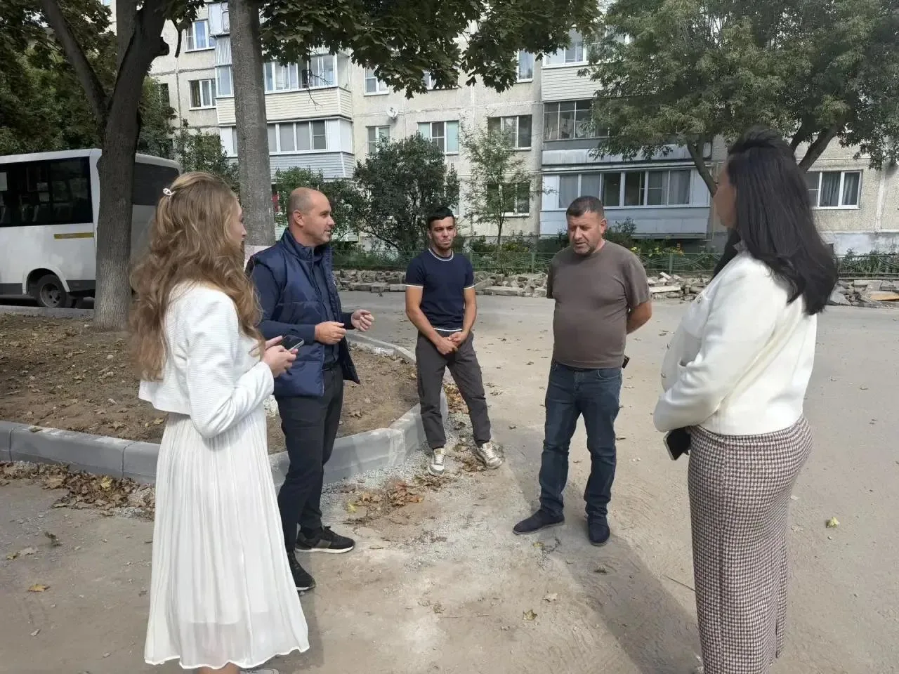 От «народных троп» до новых площадок: как меняются дворы Люберец