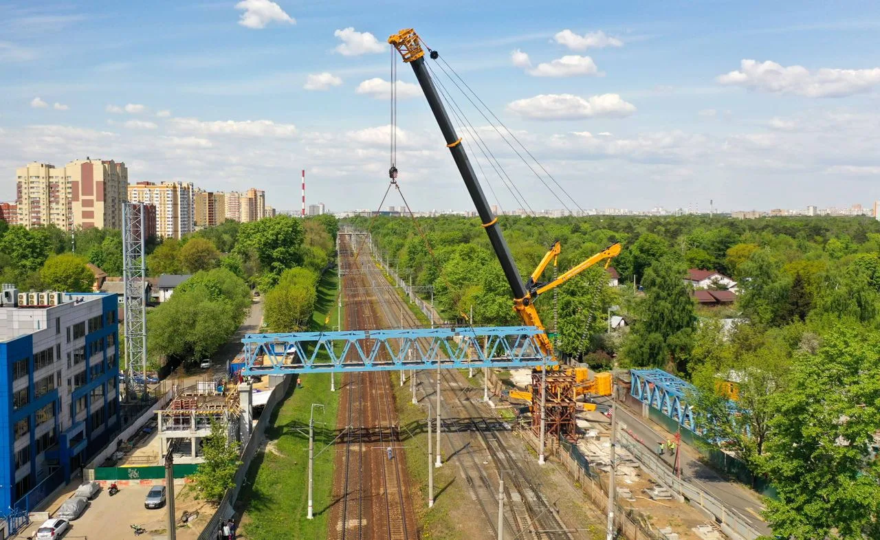 Надземный переход через железную дорогу досрочно откроют в Люберцах летом
