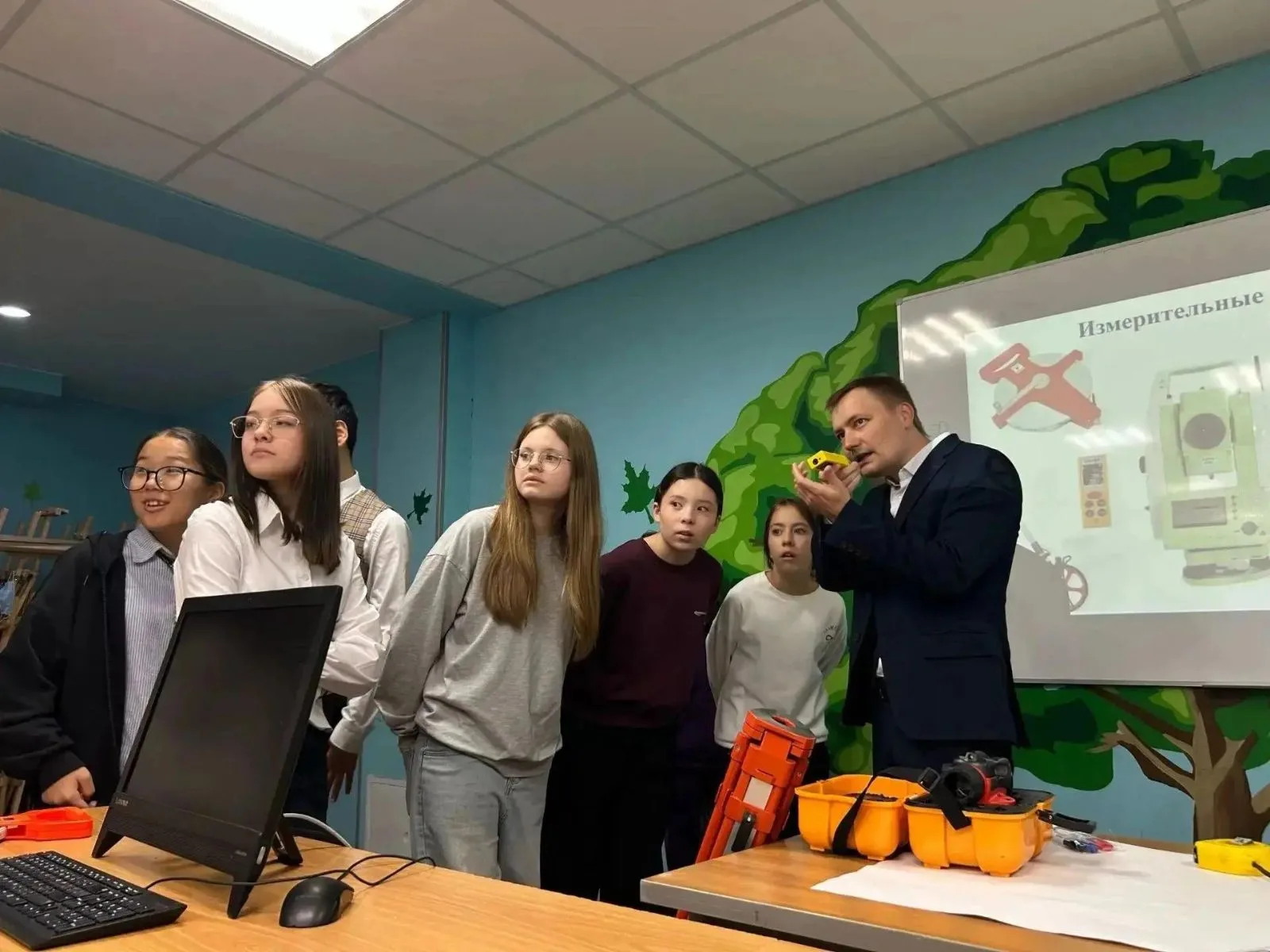 Выбрать профессию школьникам помогают в техникуме Люберец