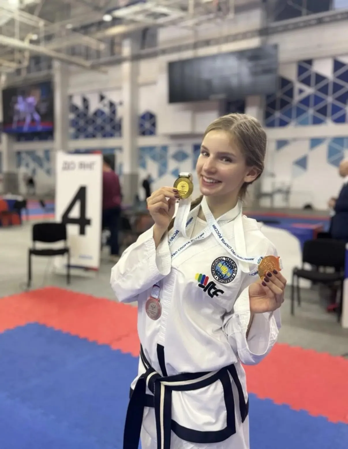 Девять медалей завоевали люберецкие спортсмены на Чемпионате и первенстве России по тхэквондо МФТ