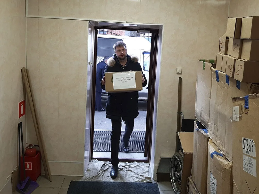Депутаты Люберец передали гуманитарную помощь для отправки в зону СВО