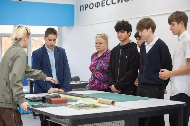 Порядка 300 школьников посетили Единый день открытых дверей в техникуме Люберец