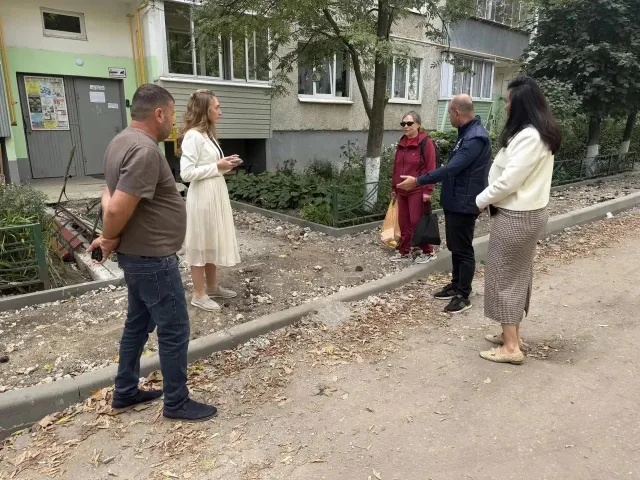 От «народных троп» до новых площадок: как меняются дворы Люберец