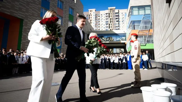 Мемориальную доску Герою Социалистического Труда Гаю Северину открыли на фасаде люберецкой школы