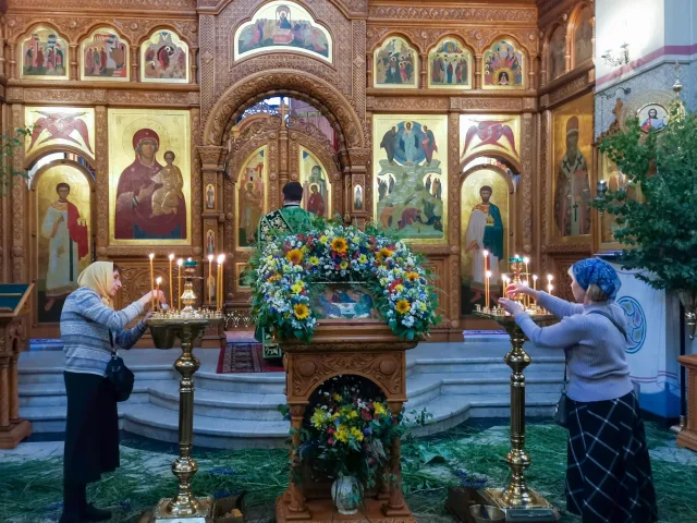 Праздничная литургия и благотворительная ярмарка пройдут в День Святой Троицы в Преображенском соборе Люберец
