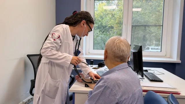 Жители Дзержинского могут пройти бесплатную вакцинацию от гриппа