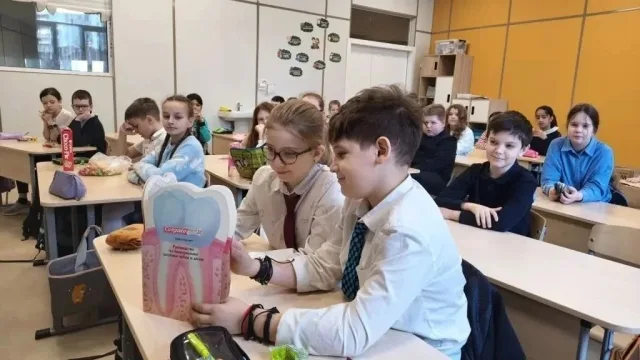 Урок здоровья для школьников Дзержинского провели стоматологи Люберецкой больницы