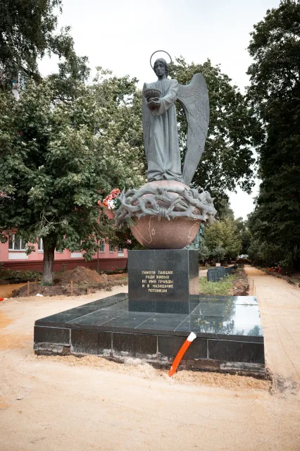 В Люберцах стартовали работы по обновлению территории сквера «Мемориал павшим в локальных военных конфликтах»