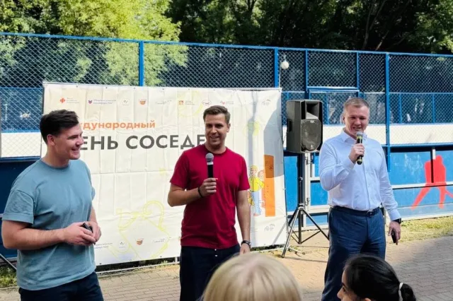В Томилино и Октябрьском отметили Международный день соседей