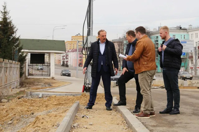 Владимир Ружицкий проверил строительство объездной дороги от стадиона «Торпедо» в Люберцах