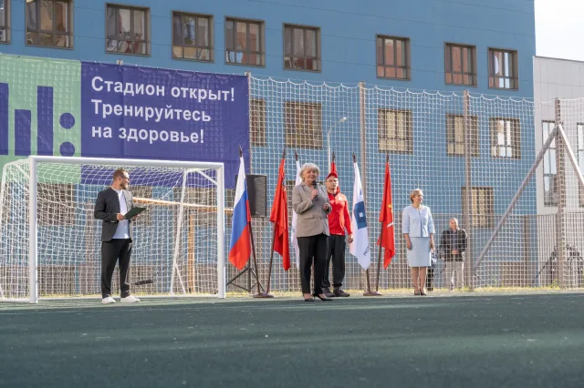 Новый школьный стадион открыли в Люберцах