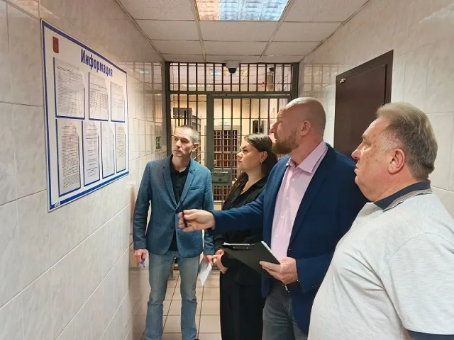 Общественники проверили условия содержания задержанных в изоляторе временного содержания в Люберцах