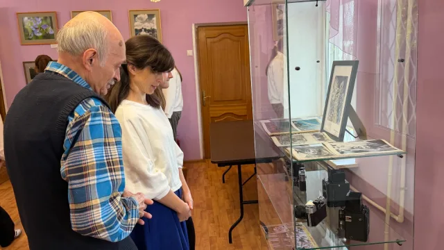 Фотовыставка «Путешествия. Отдых. Встречи» открылась в Дзержинском