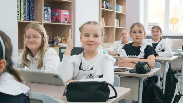 Учащиеся люберецкого лицея №4 изучают цифровую грамотность на киберуроках