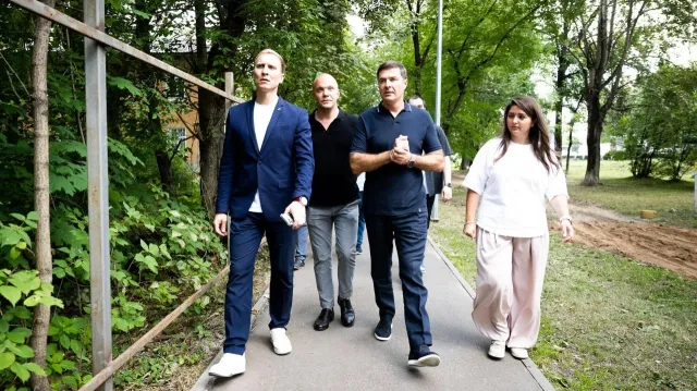 Линию освещения протяженностью 250 метров построили в поселке Люберец по просьбе жителей