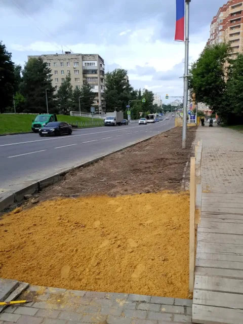 В Дзержинском капремонт теплосети на Лесной вышел на финишную прямую