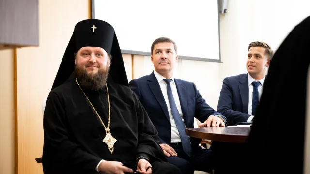 Новый герб и флаг Люберец  утвердили депутаты округа