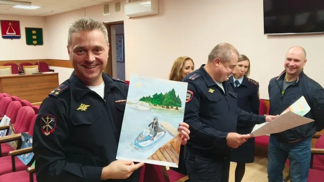 Итоги конкурса детских рисунков «Мои родители работают в полиции» подвели в Люберцах