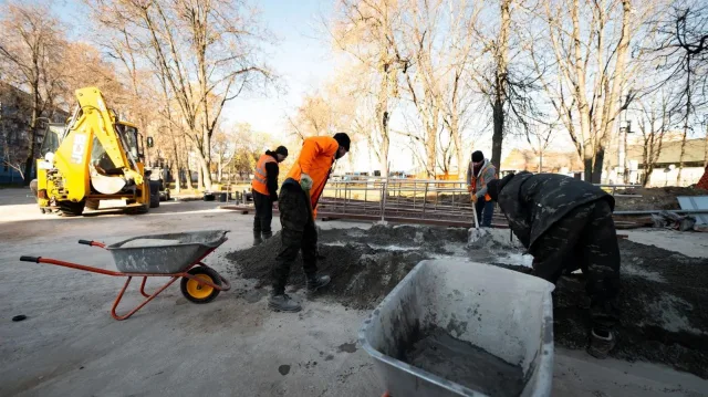 Подрядчик приступил к устройству освещения в сквере «Мемориал павшим в локальных военных конфликтах» в Люберцах