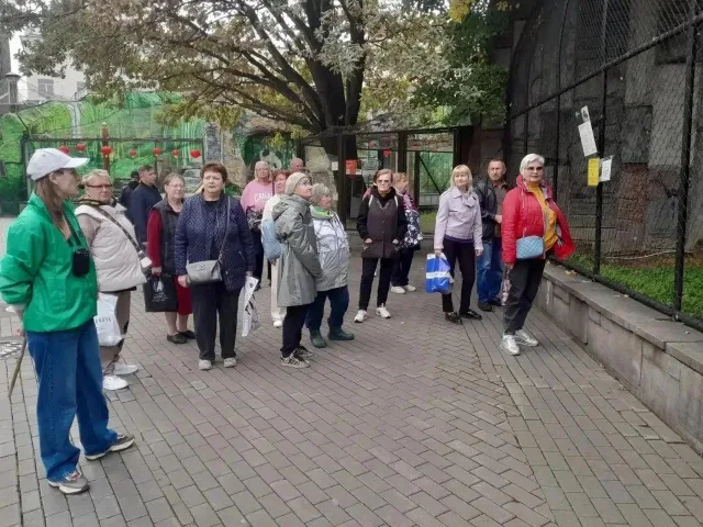 Долголеты Люберец посетили Московский зоопарк