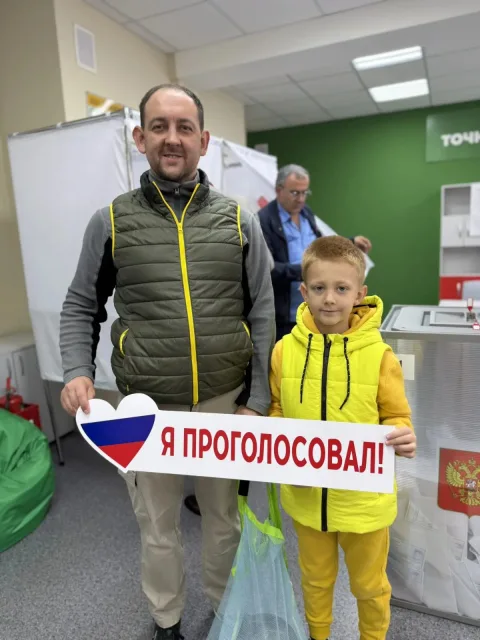 Жители Люберец приходят голосовать целыми семьями