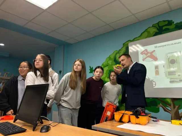 Выбрать профессию школьникам помогают в техникуме Люберец