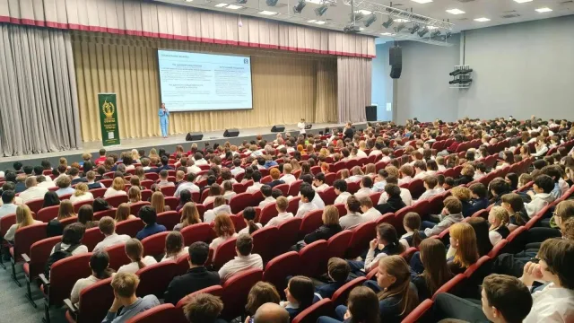 Лекции о защите подростков от вербовки стартовали в Люберцах