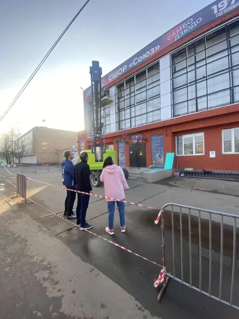 Новые окна устанавливают в спортивной школе олимпийского резерва «Союз» городского округа Люберцы 