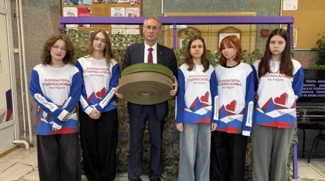 «Единая Россия» поддержала волонтеров Дзержинского: депутат Сергей Крупенин передал помощь для участников СВО