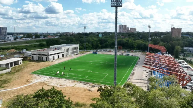 Реконструкция стадиона «Торпедо» возобновилась в Люберцах