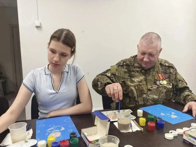 Творческий мастер-класс для детей участников СВО прошел в Люберцах
