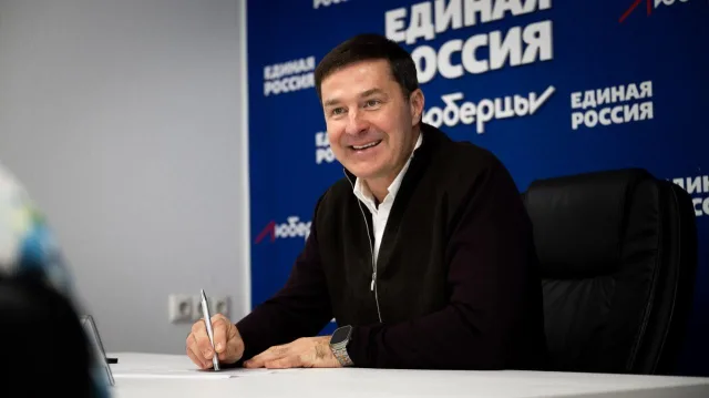 Владимир Волков провёл приём жителей Люберец в местной общественной приемной «Единой России»