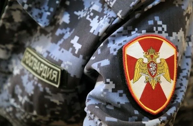В поселке Люберец сотрудники Росгвардии задержали подозреваемого в незаконном проникновении в дом