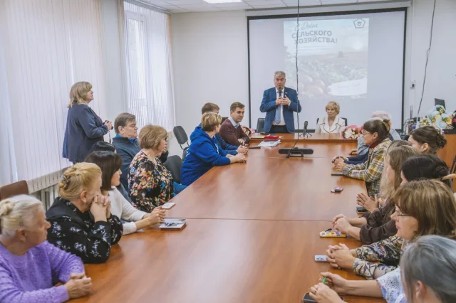 «Сердце» российского картофелеводства: «Единая Россия» поздравила ученых ФИЦ имени Лорха с профессиональным праздником