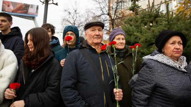 Траурный митинг в День памяти жертв политических репрессий 2024